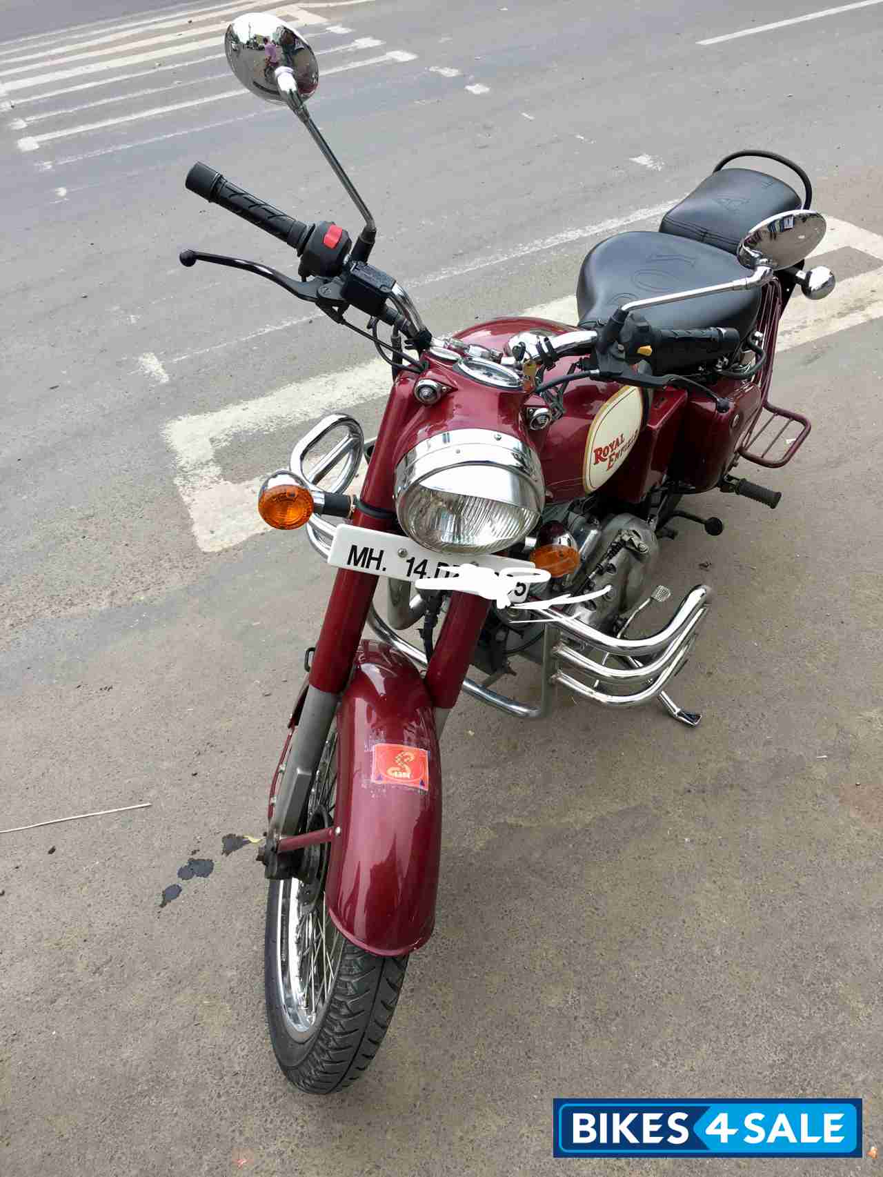 Maroon Royal Enfield Classic 350 Maroon Royal Enfield Classic 350