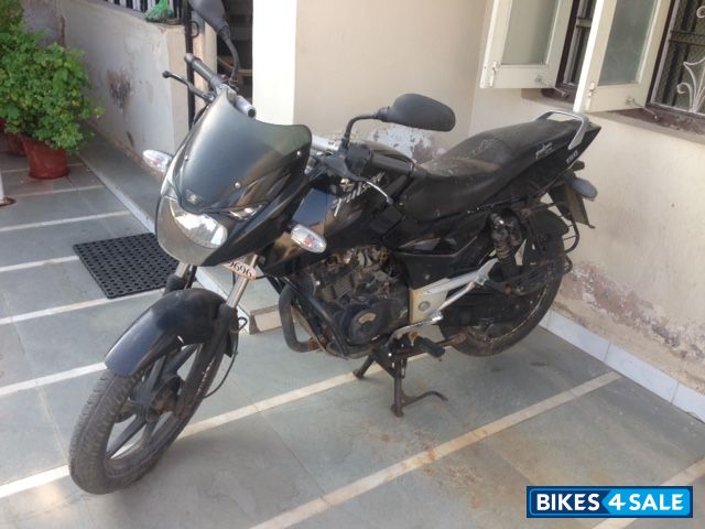 Black Bajaj Pulsar 150 DTSi