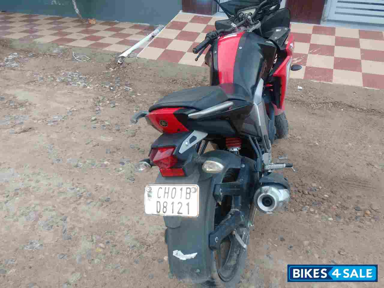 Red/black Yamaha Fazer Red/black Yamaha Fazer