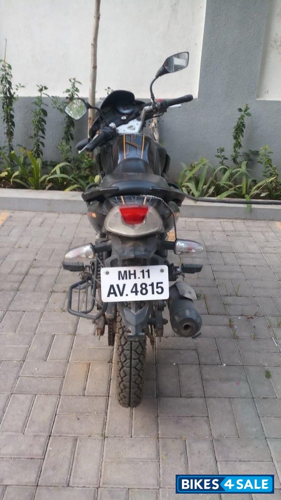 Black TVS Apache RTR 160