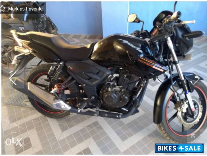 Black TVS Apache RTR 160