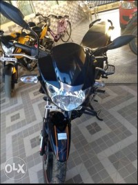 Black TVS Apache RTR 160