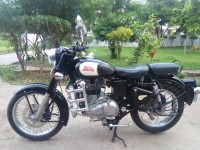 Black Royal Enfield Classic 350