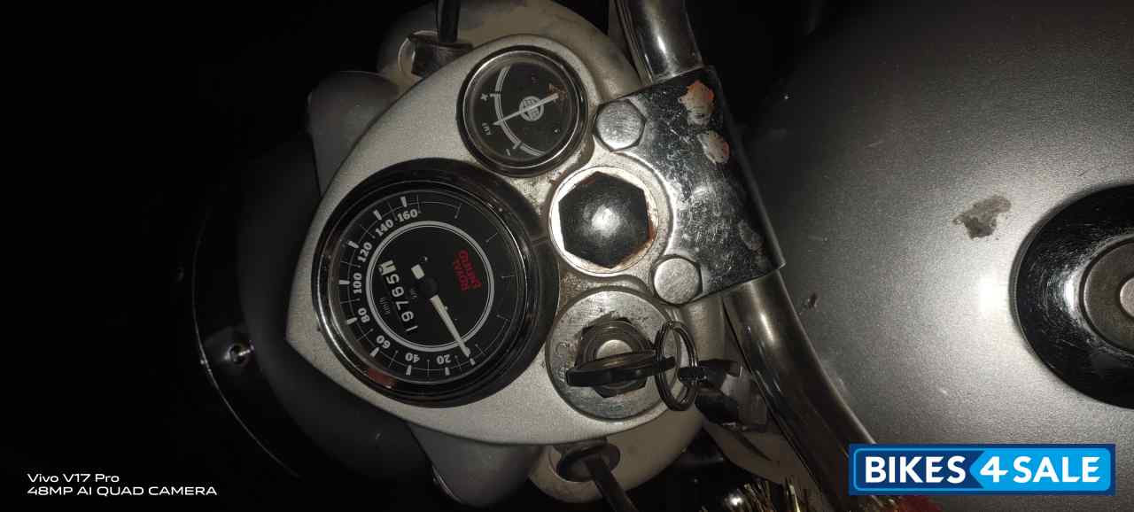 Silver Royal Enfield Bullet Standard 350 Silver Royal Enfield Bullet Standard 350