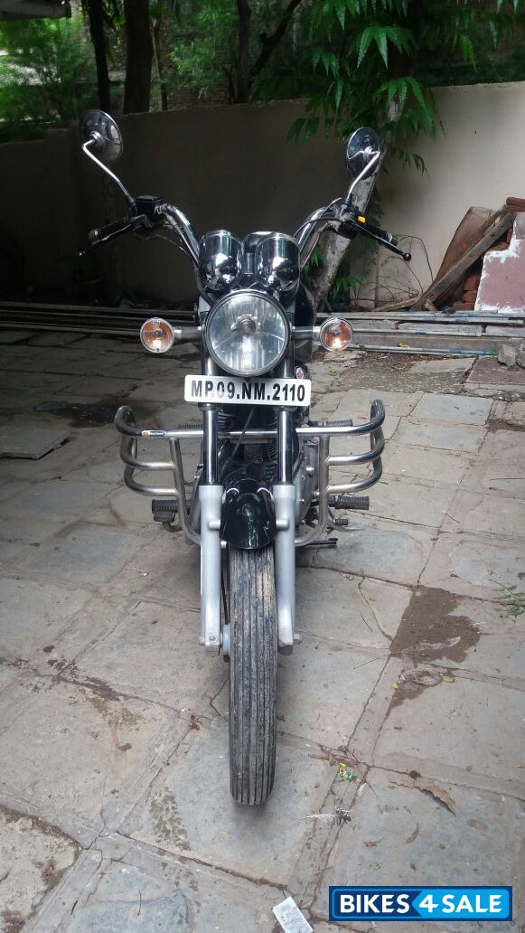 Black Royal Enfield Thunderbird TwinSpark 350 Black Royal Enfield Thunderbird TwinSpark 350