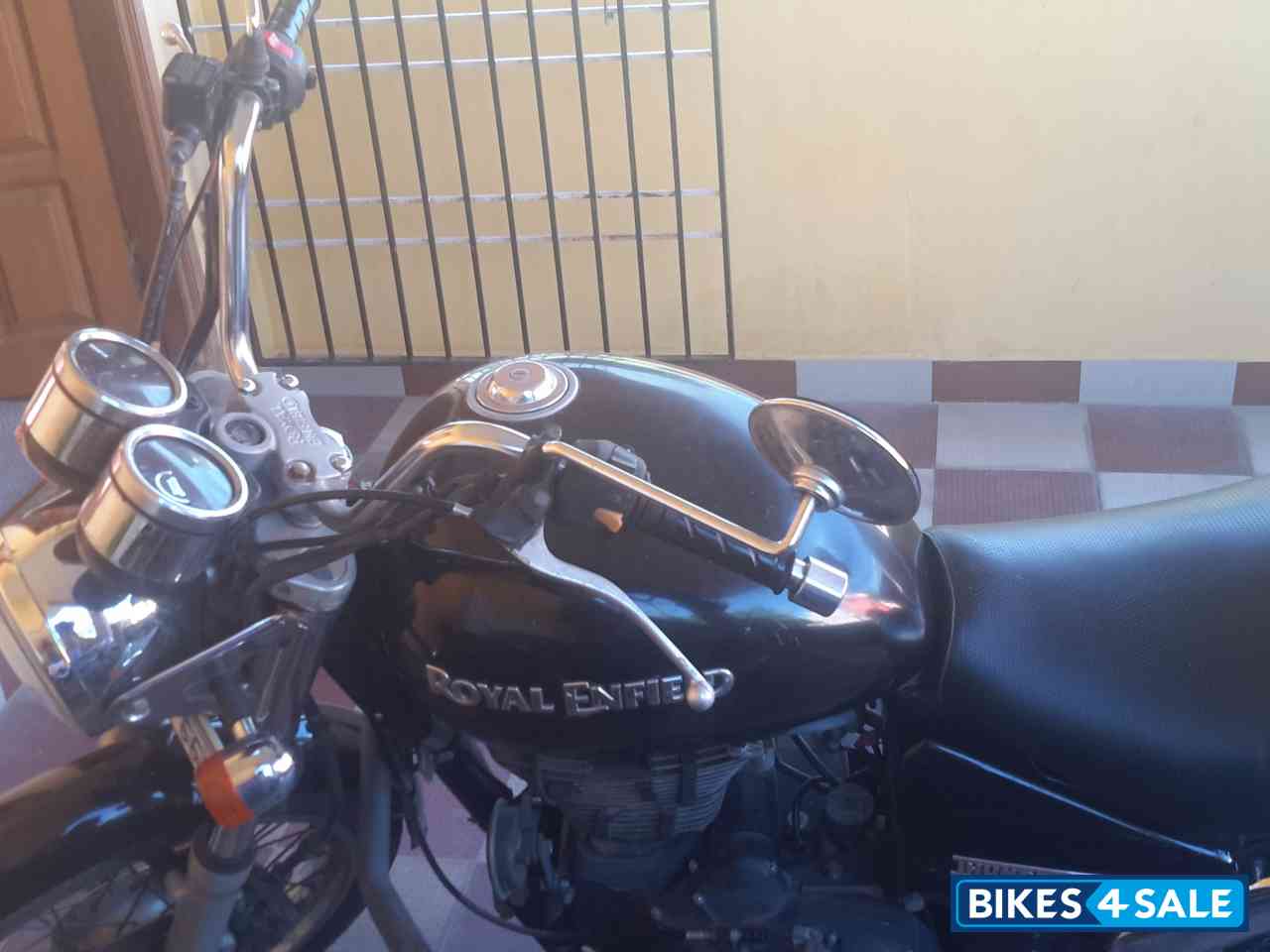 Black Royal Enfield Thunderbird