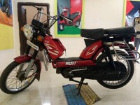 Red TVS XL Super Heavy Duty