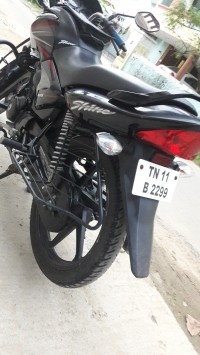 Black Honda CB Shine
