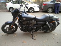 Black Harley Davidson Street 750