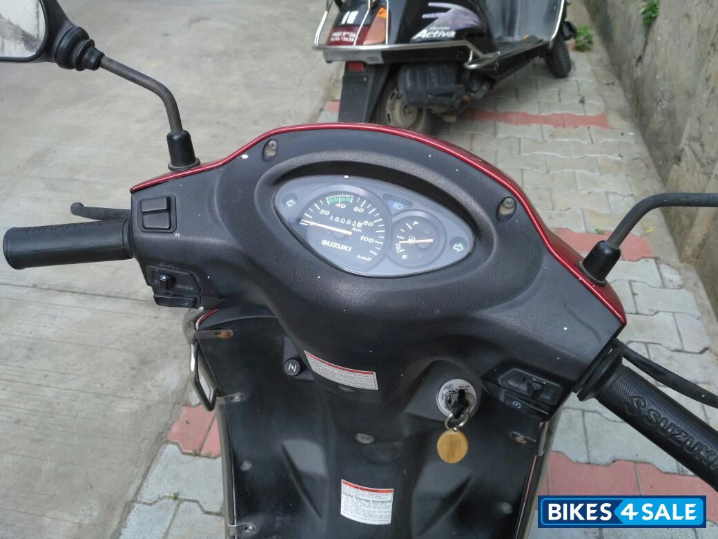 Red Suzuki Access 125