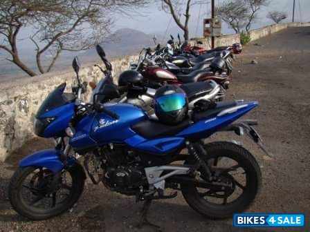 Blue Bajaj Pulsar 200 DTSi Blue Bajaj Pulsar 200 DTSi