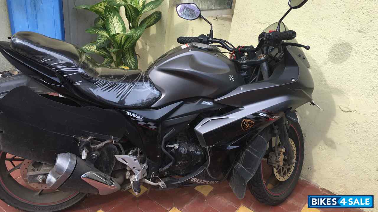 Grey And Black Suzuki Gixxer SF