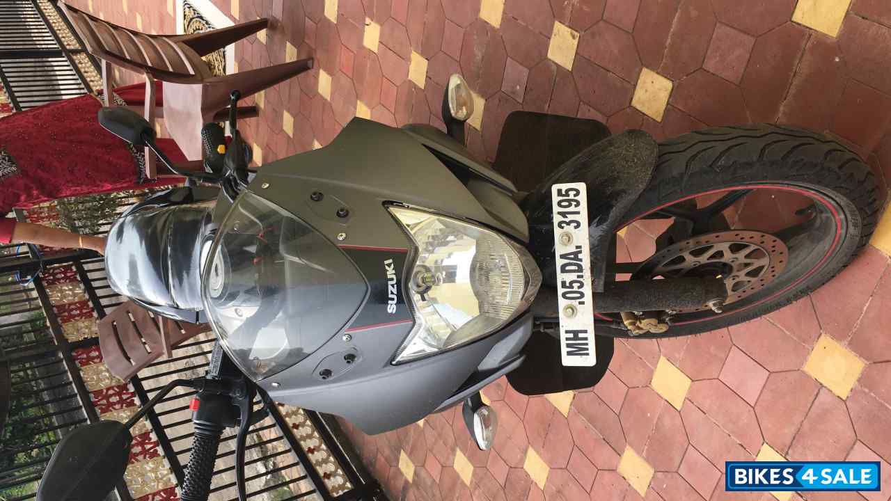 Grey And Black Suzuki Gixxer SF
