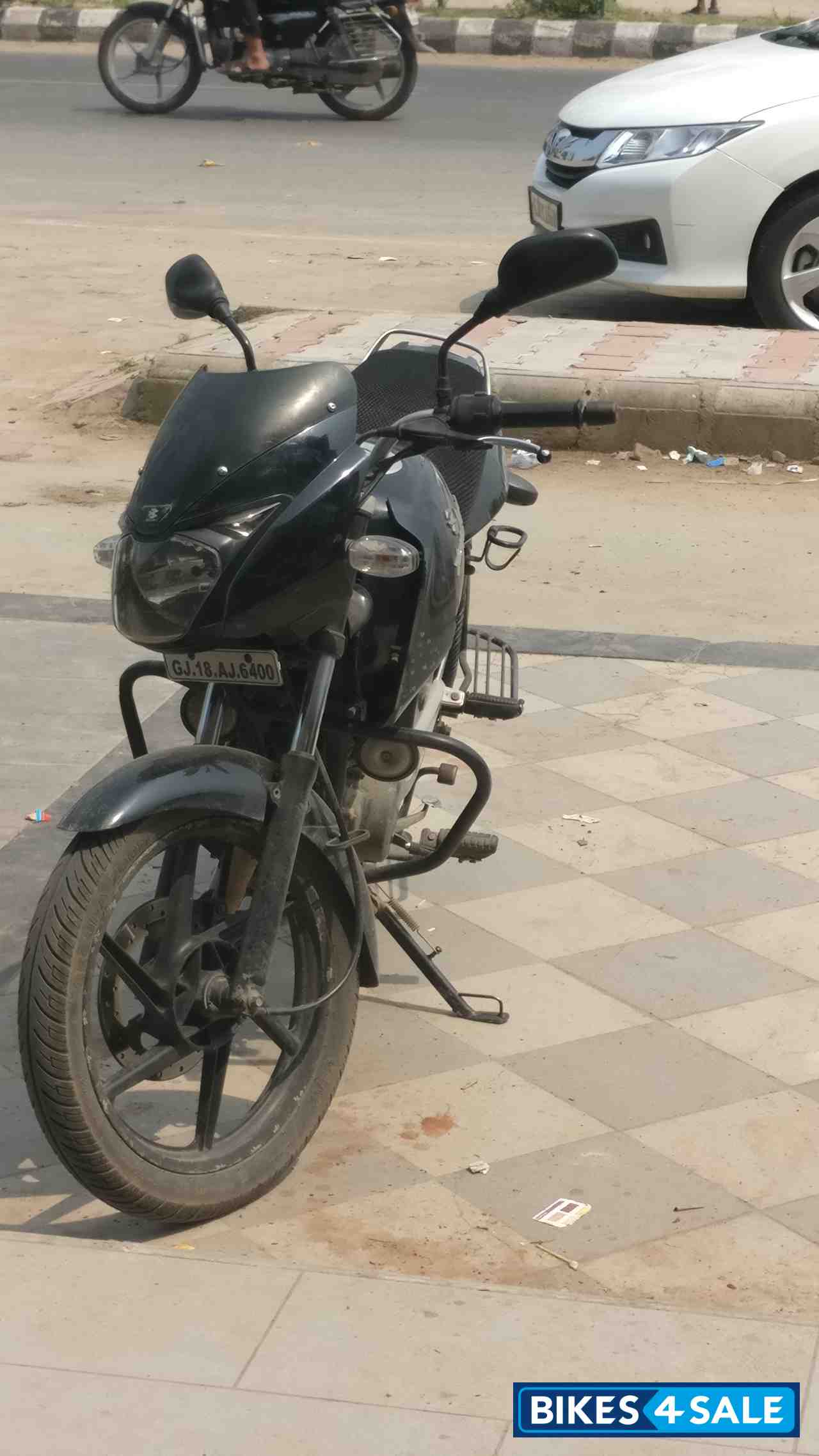Black Bajaj Pulsar 150 DTSi