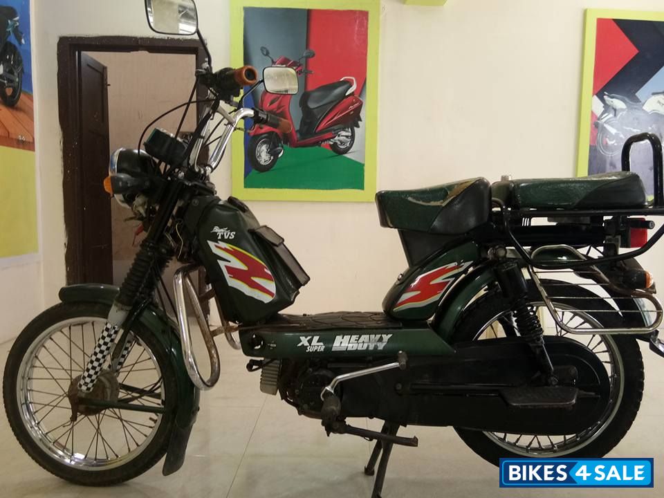 Green TVS XL Super Heavy Duty