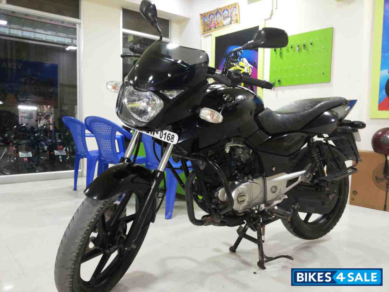 Black Dual Bajaj Pulsar 150 NS