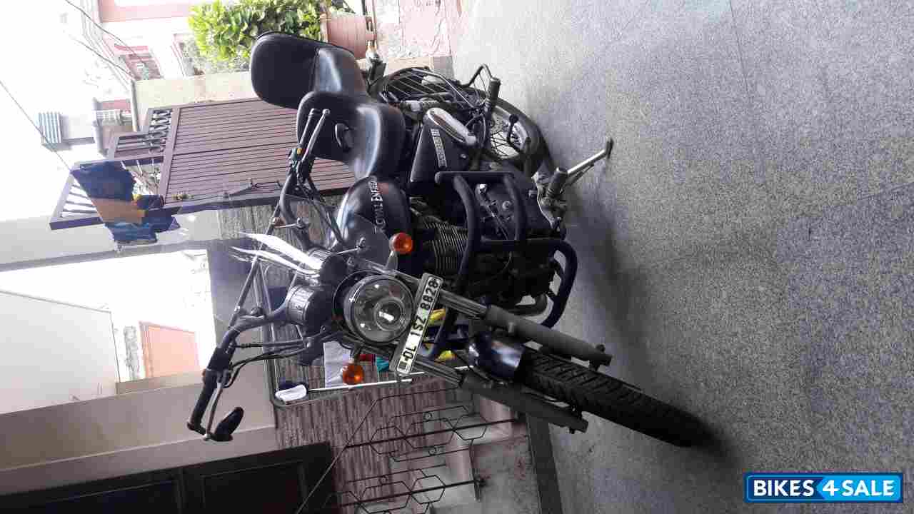 Stone Black Royal Enfield Thunderbird TwinSpark 350 Stone Black Royal Enfield Thunderbird TwinSpark 350