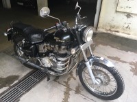 Black Royal Enfield Bullet Electra 5S