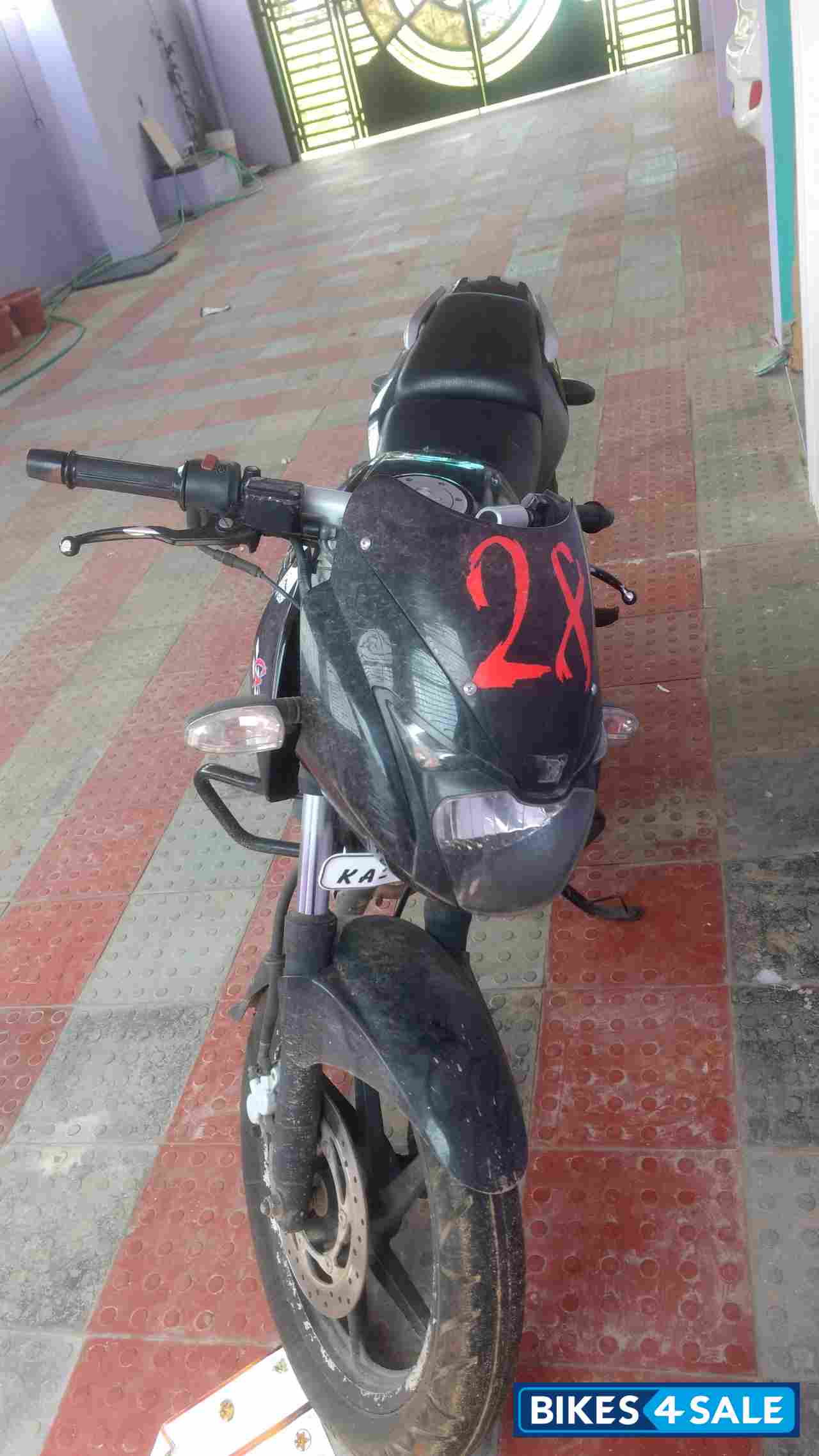 Black Bajaj Pulsar 180 DTSi