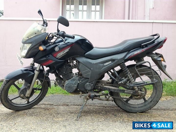 Black Yamaha SZ-X Black Yamaha SZ-X