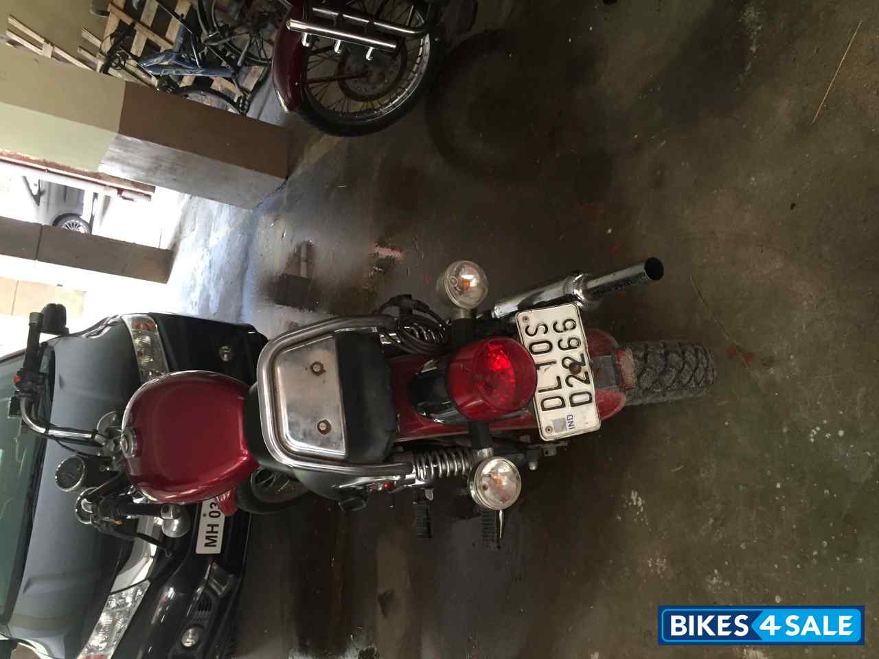 Red Royal Enfield Thunderbird TwinSpark 350