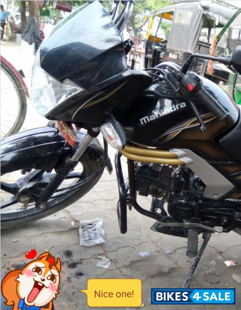 Black Mahindra Centuro