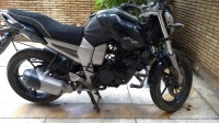 Black Yamaha FZ16