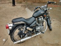 Black Royal Enfield Thunderbird 350
