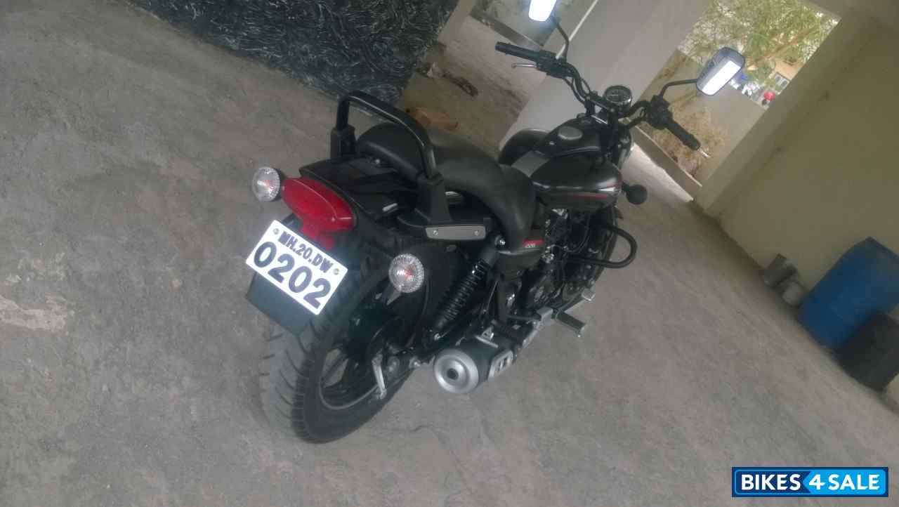 Black Matfinish Bajaj Avenger Street 220