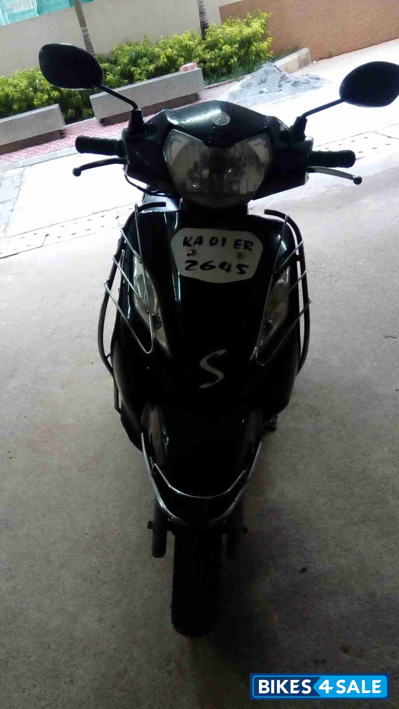 Black TVS Wego Black TVS Wego