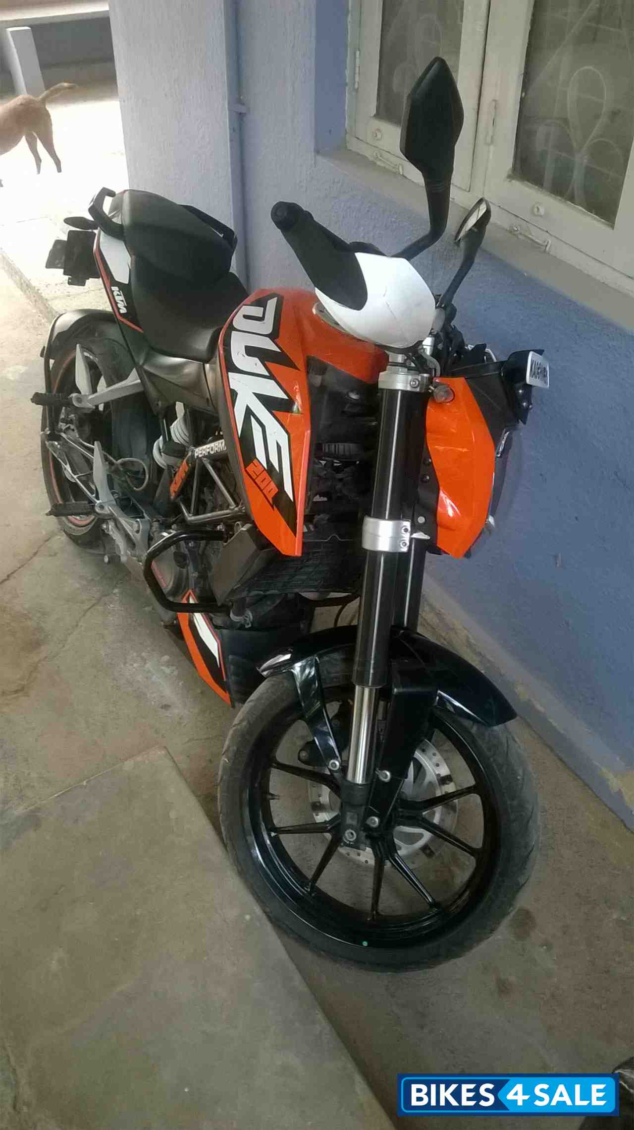 Orange KTM Duke 200