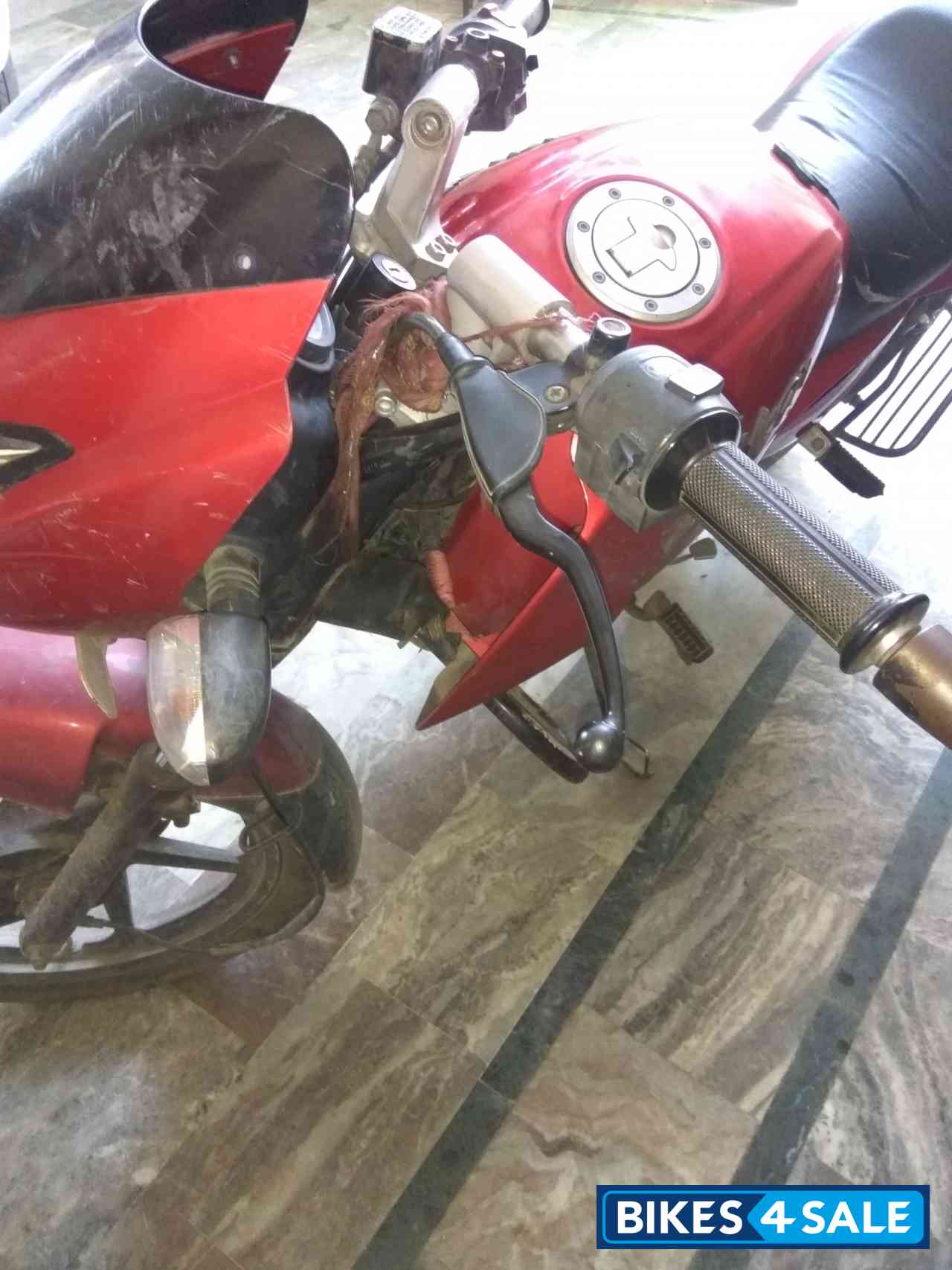 Red Bajaj Pulsar 150 DTSi