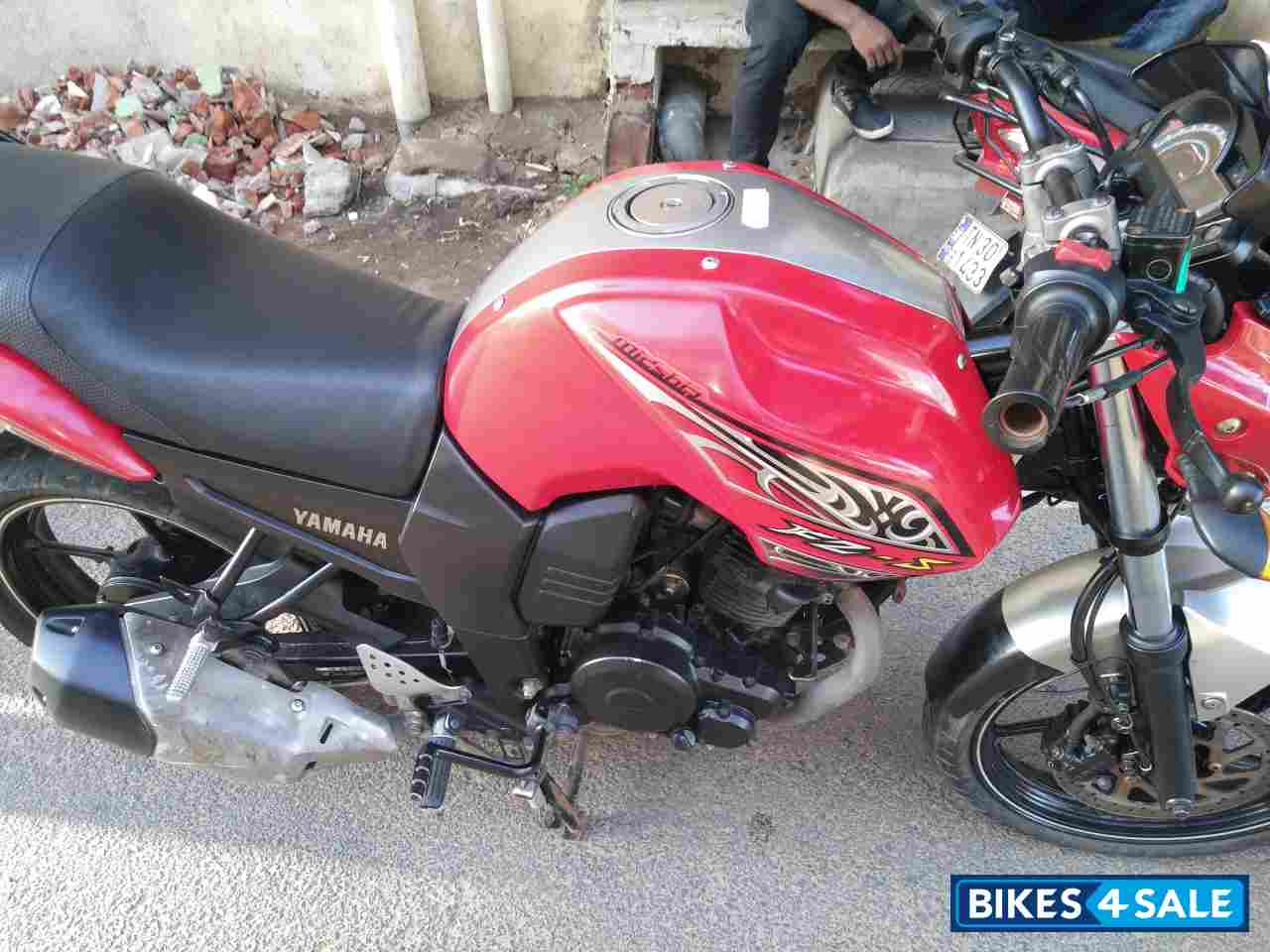 Red And Aash Yamaha FZ-S