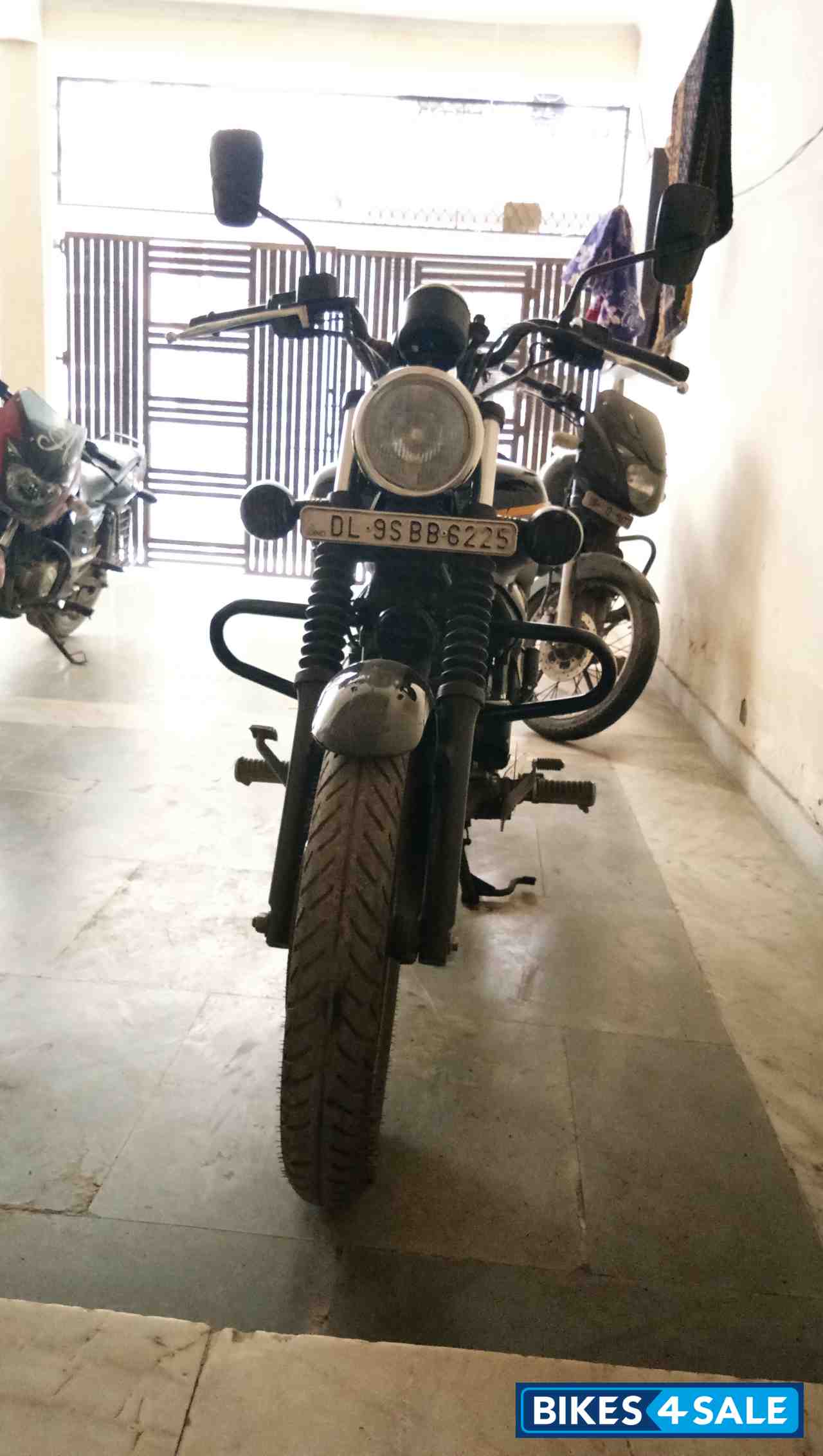 Dark Blue Bajaj Avenger Street 150