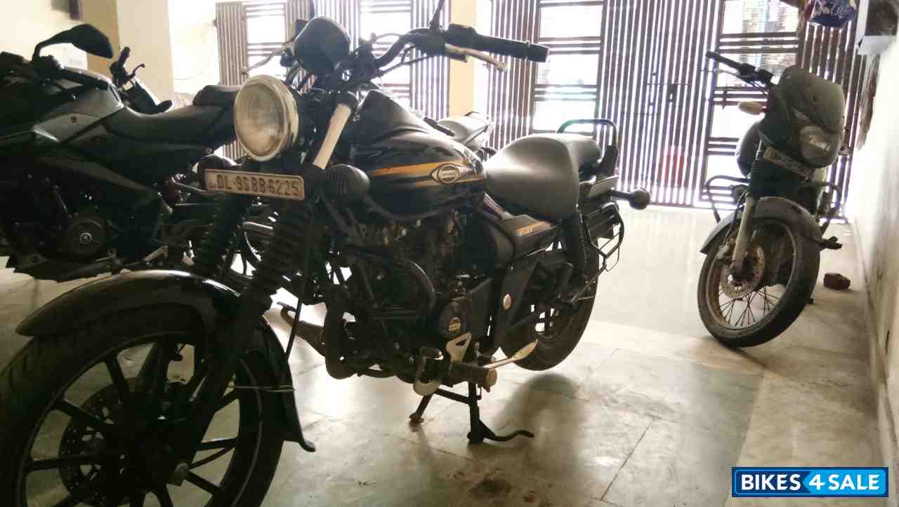 Dark Blue Bajaj Avenger Street 150