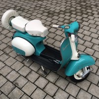 Turquoise Vintage Scooter Vespa