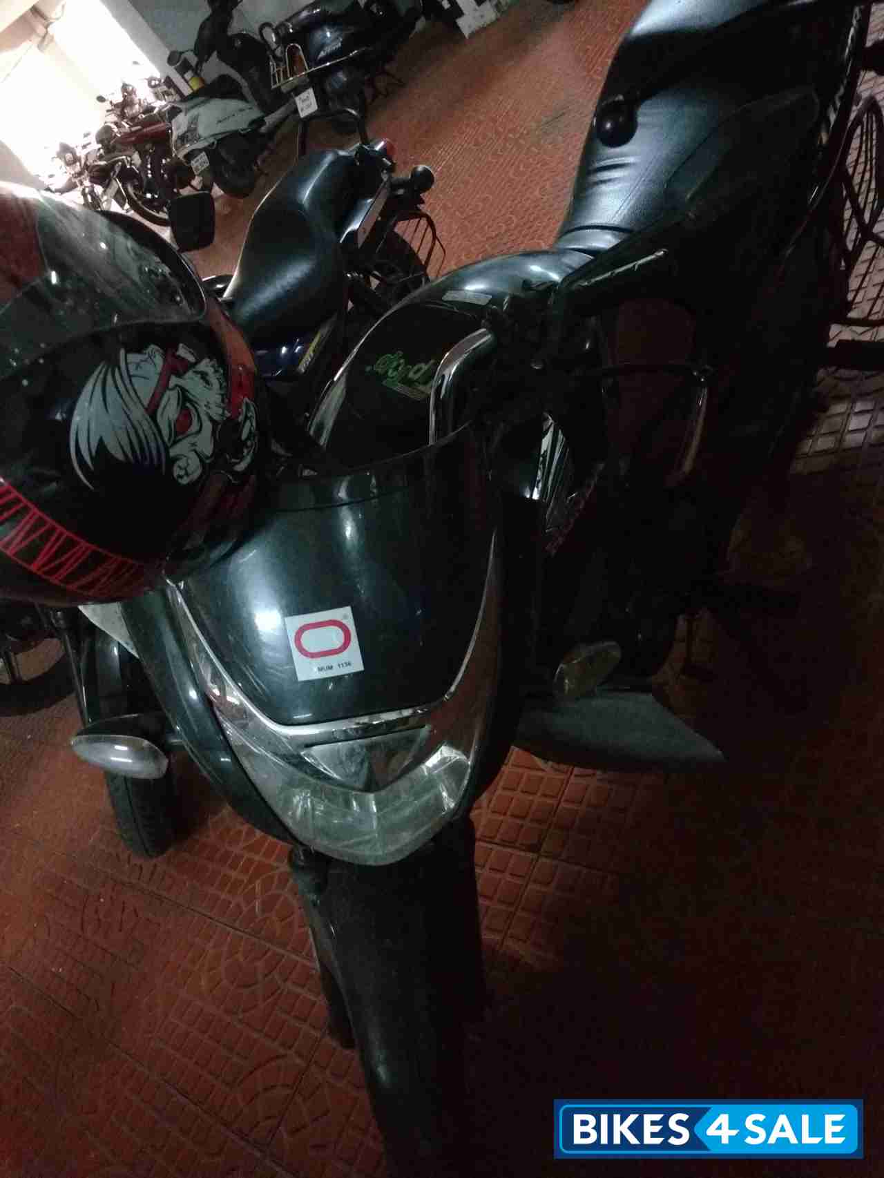 Black Honda CB Unicorn