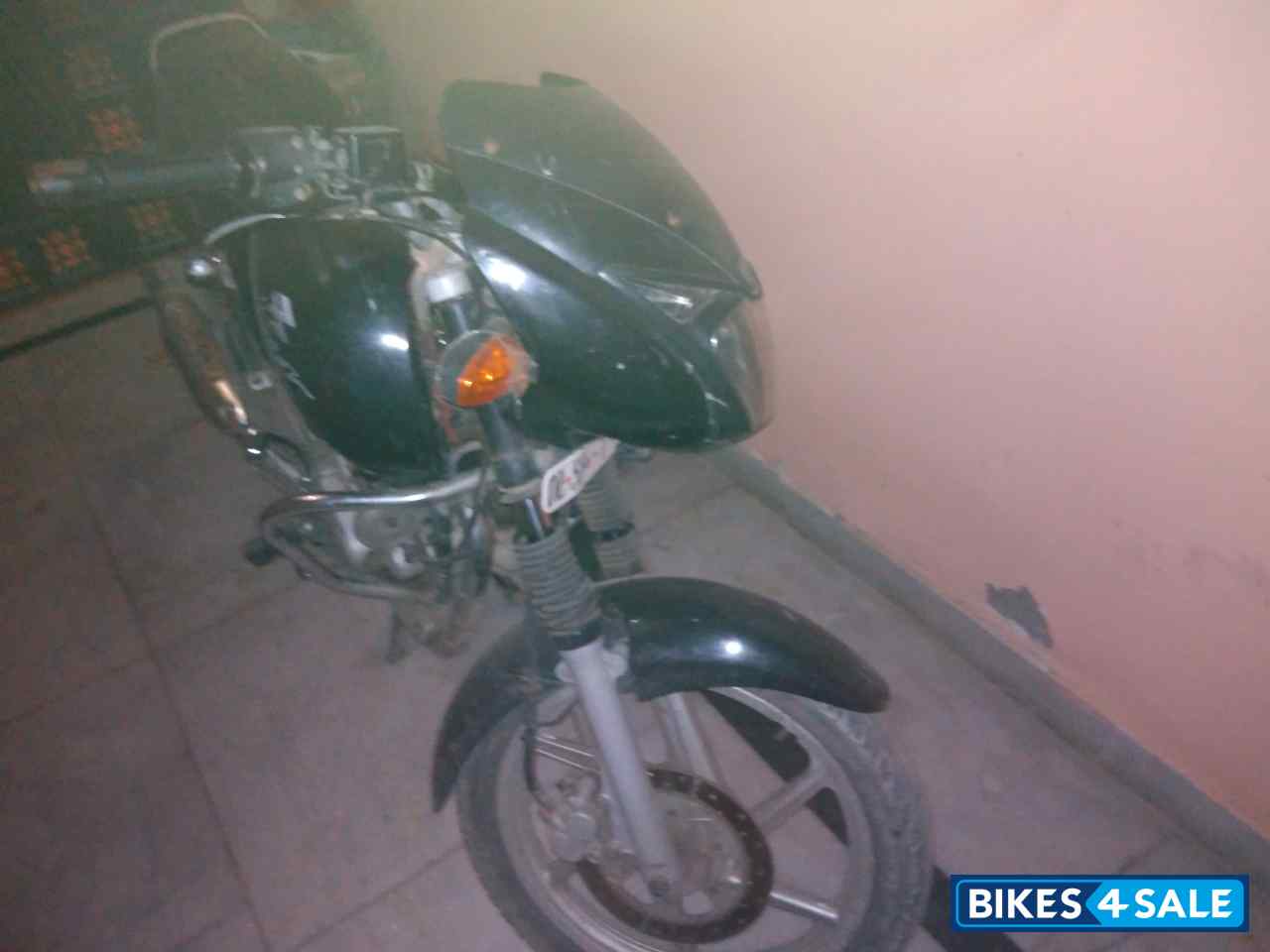 Black Bajaj Pulsar 150 DTSi