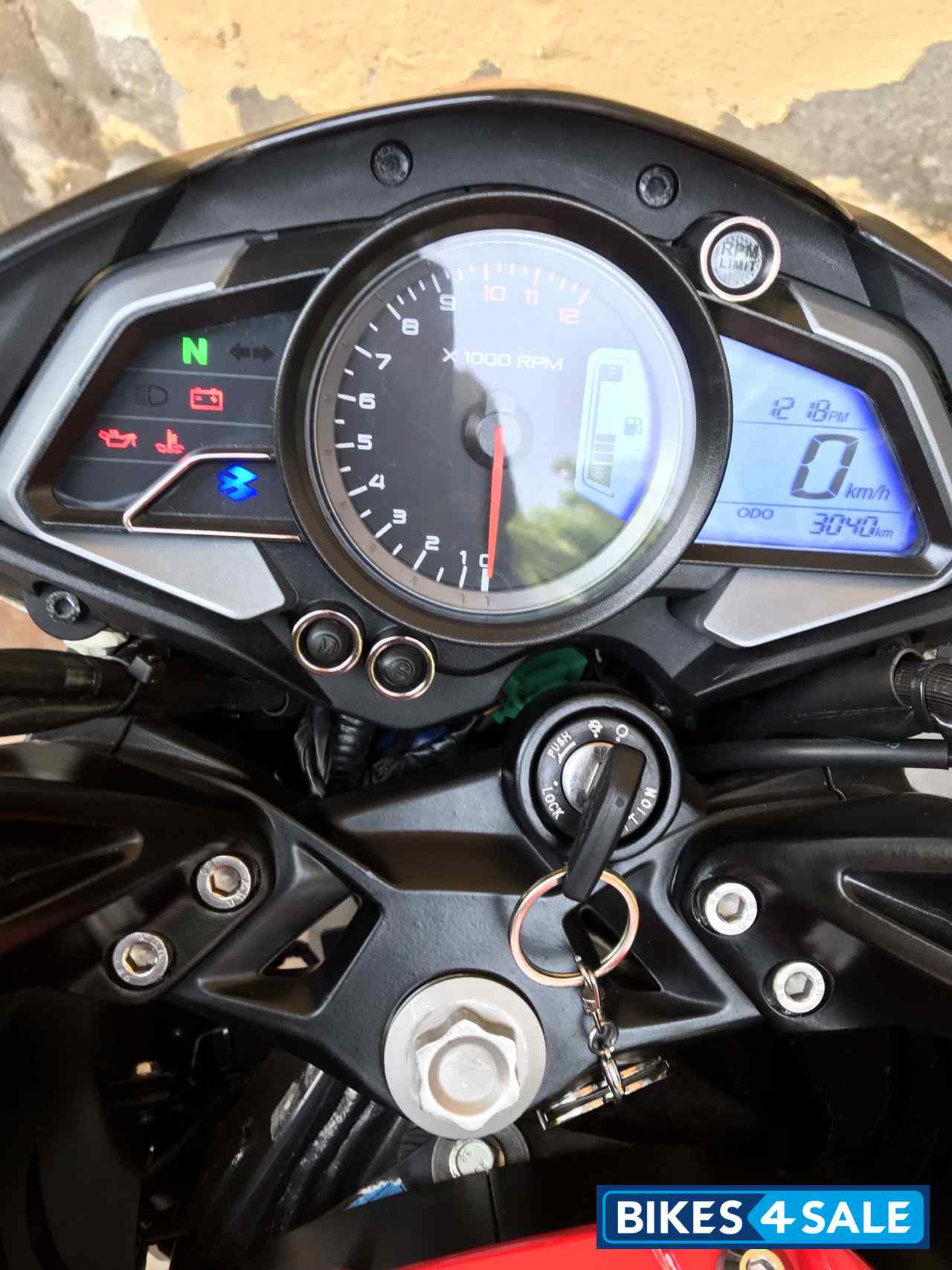 Red Bajaj Pulsar 200 NS