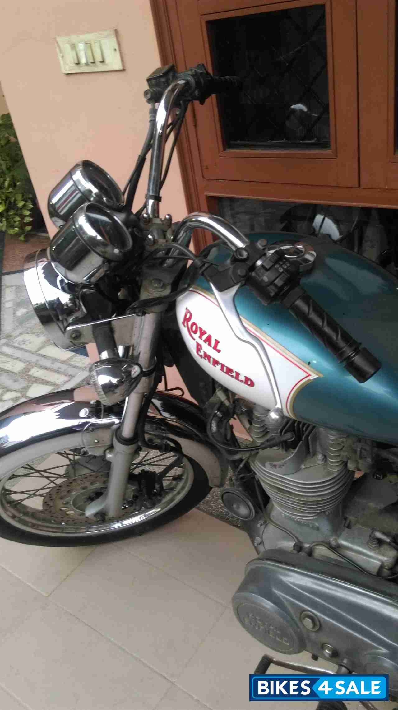 Sea Green & Black Royal Enfield Thunderbird