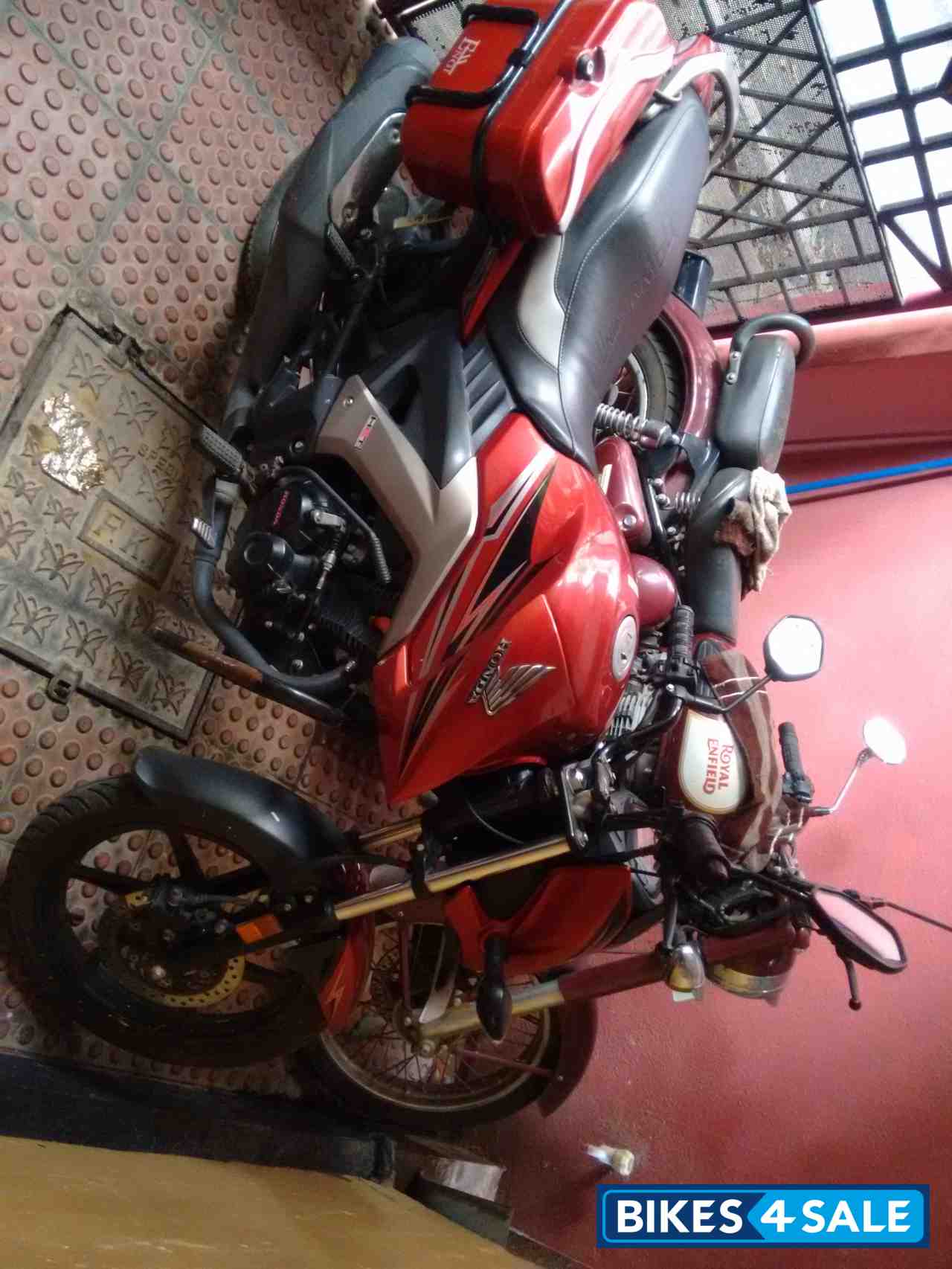 Red Honda CB Unicorn