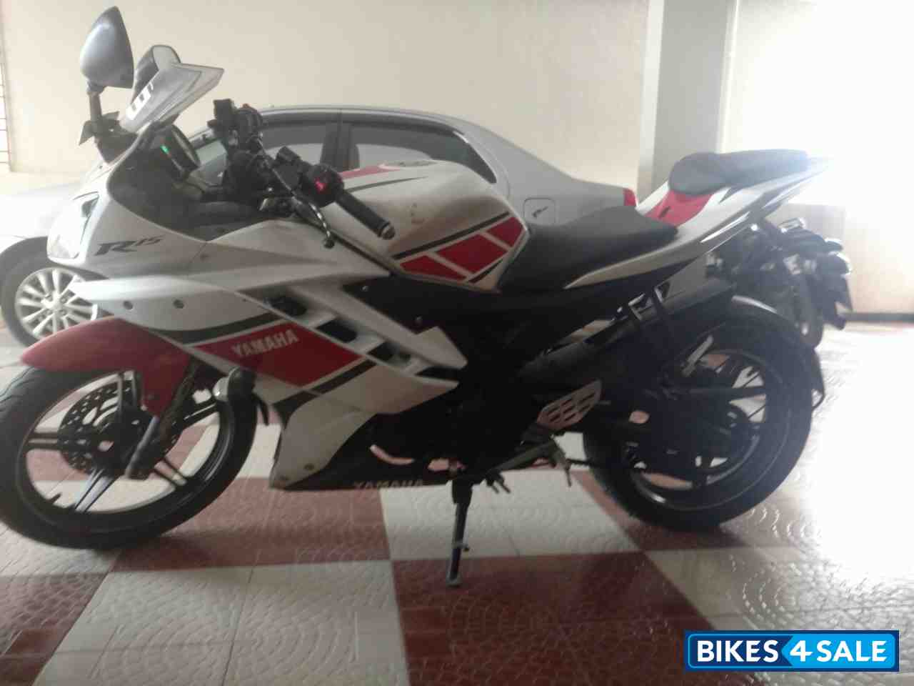 White And Red Yamaha YZF R15 V2