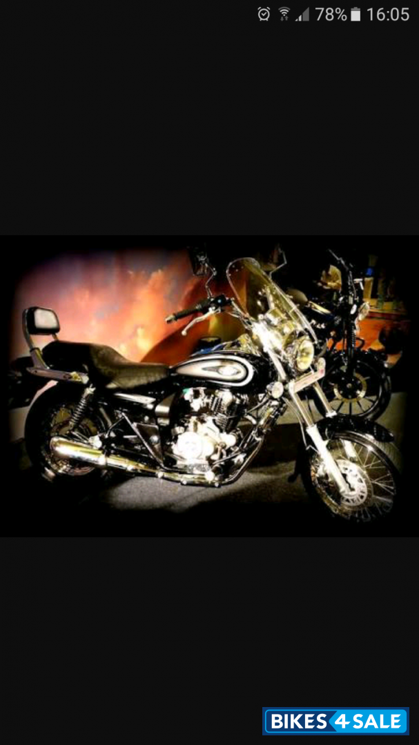 Black Bajaj Avenger Cruise 220