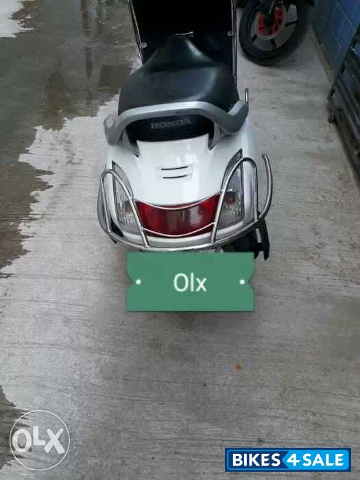 White Honda Activa White Honda Activa