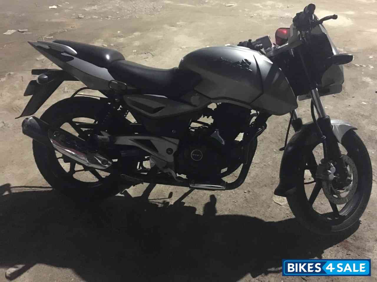 Silver Bajaj Pulsar 180 DTSi