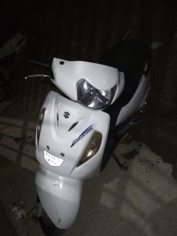 White Suzuki Access 125