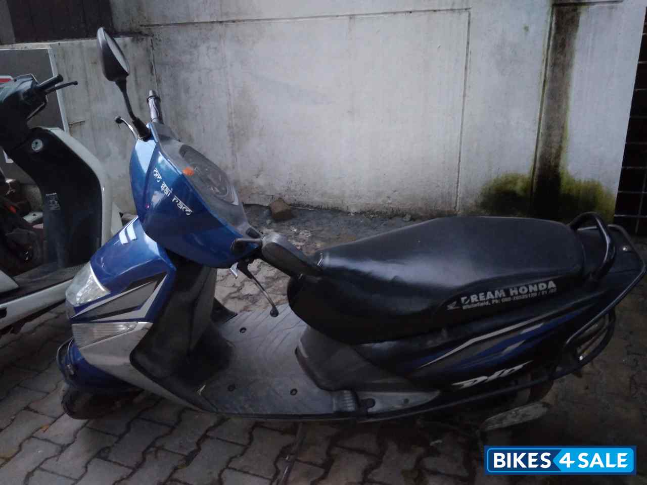 Blue Honda Dio