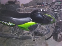 Black Green Yamaha Saluto 125