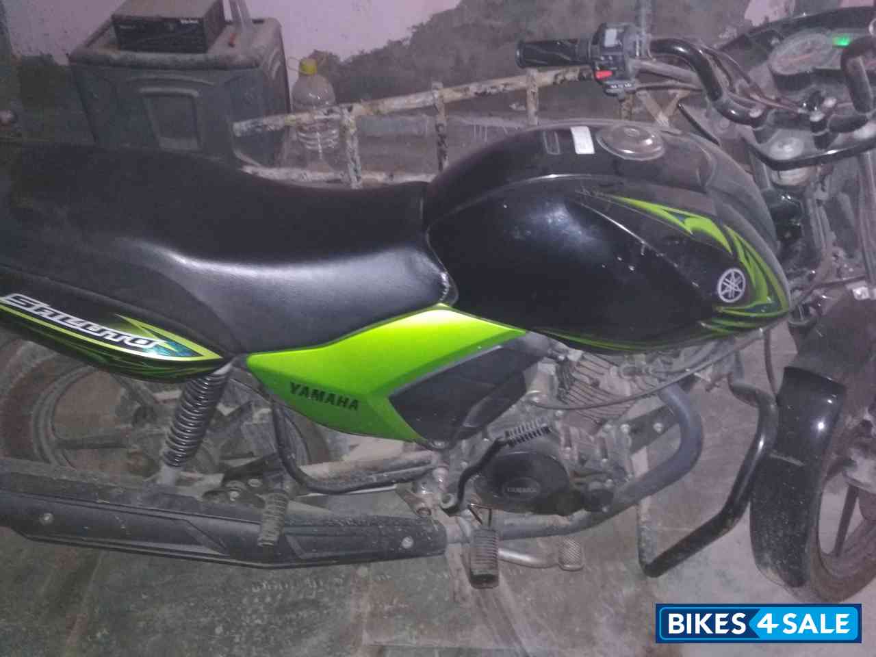 Black Green Yamaha Saluto 125 Black Green Yamaha Saluto 125