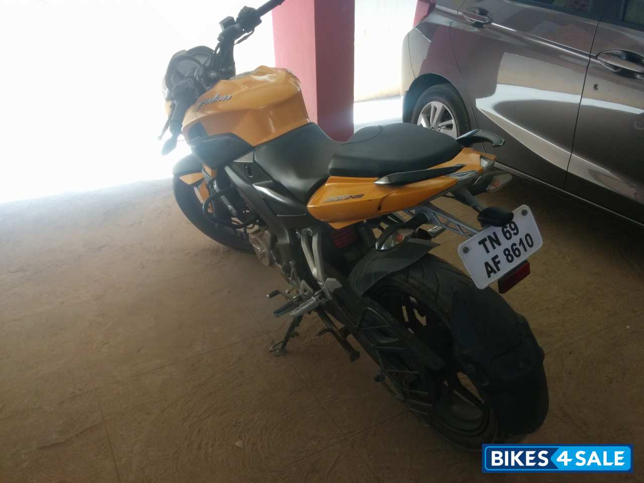 Yellow Bajaj Pulsar 200 NS Yellow Bajaj Pulsar 200 NS